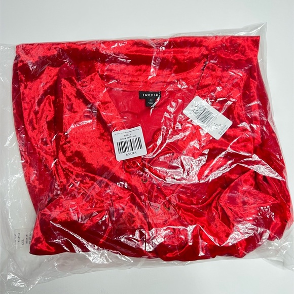 Torrid Red Devil Asymmetrical Costume size 1XL - Picture 4 of 5